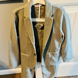 Cat & Jack Boys Light Grey Blazer and Pants Matching Set